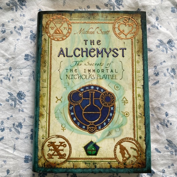 The Alchemist: The Secrets of The Immortal Nicholas Flamel - Picture 1 of 4